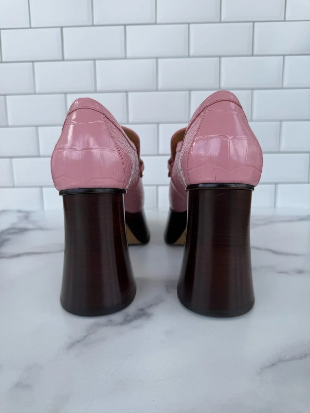 Gucci Pink Croc-Embossed Platform Loafers with Silver Horsebit
